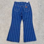 Wrangler Wanderer High Rise Flare Laser Stripe Jeans 32/30 Photo 0