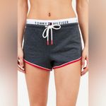 Tommy Hilfiger  UO Exclusive Retro Shorts - Navy - M Photo 4