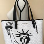 Michael Kors (2pcs) New York City Jet MD Carryall Photo 3