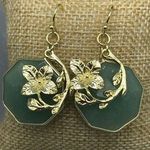 Adorable Drop Earrings Hook Clasp Gold Tone Light Green Floating Floral MINT Photo 0