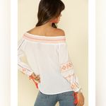 Wrangler  WOMEN'S EMBROIDERED TASSEL OFF SHOULDER TOP WHITE ORANGE SIZE MEDIUM Photo 4