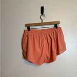 Lululemon  Hotty Hot Low-Rise Lined Short 2.5" Sunny Coral Photo 3