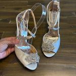 Badgley Mischka  Womens Abigail Wedge Heels Wedding Bridal Party Satin Bling 8 Photo 5