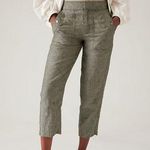 Athleta Women's Green Voyager Cropped Linen Pant with Pockets Size 10 Photo 0