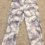 Lululemon Gray And White Capri Legging Photo 0