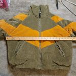 Fashion On Earth  Size Medium M Puffer Coat Green Yellow Mustard Cropped Photo 9