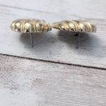 Vintage Stud Earrings For Pierced Ears 7/8" Gold Tone Flourish Photo 7