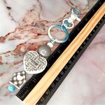 Beautiful Thoughtful Mother Home is Where the Heart is Keychain Blue Photo 4