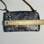 Sakroots  Blue & White Floral Crossbody Wallet Mini Purse Wristlet Clutch Phone Photo 4