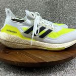 Adidas ultraboost women’s size 9.5 Photo 2