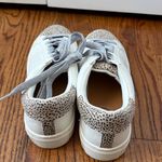 Universal Threads  white leather flocking metallic silver leopard sneakers Sz 8.5 Photo 3
