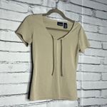 Hillard & Hanson Cream Fitted Tie Front T-Shirt V-Neck Drawstring Neckline SZ XS Photo 1