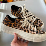 Converse  Women's Chuck Taylor All Star Lift Ox Canvas NEW in box size 8 platform Photo 0