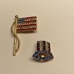 Lot Of 2 Gold Tone Brooch / Tack Pin Photo 1