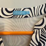 J. McLaughlin  Size Medium Catalina Knit ‎ Top Photo 2