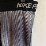 Nike  Womens Pro Cool Stairstep Capri Pants Photo 3