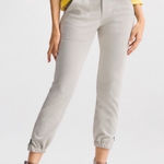 CAbi 6264 Compass Pants in Oyster Cream Size 6 Ankle Zip Jogger Photo 0