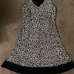 Ralph Lauren Size 4 Sleeveless Leaf Patterned Black & White A-Line Midi Dress Photo 0