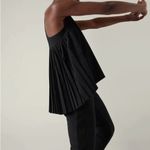 Athleta  Swing Forward Pleated Tank Top Black Size M Photo 3