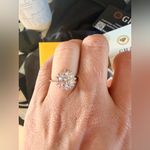 Beautiful certified Moissanite ring featuring 3 carts stones. Gorgeous Silver Photo 3