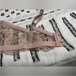 Wacoal  lace underwire bra size 34D style 65197 Photo 5