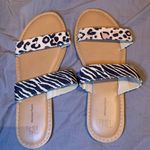 Time & Tru Sandals Photo 0