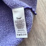Aritzia  TNA cozy fleece perfect cropped sweatshirt‎ Crewneck purple Photo 5