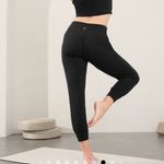 Athleta Salutation High-rise Black Jogger W-782 Sz S Photo 3