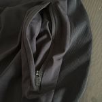 Athleta Brooklyn Bermuda Short Featherweight 9” Black Size 8 Photo 12