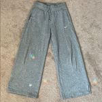 Nike wide leg Heather Gray Joggers Photo 0