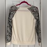 Heart & Hips π Lace Sleeve Top Photo 1