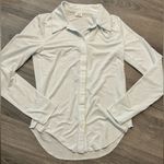 Wilfred Aritzia  Button-Up Shirt Small Photo 0
