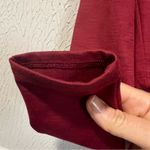 Beyond Yoga Heather Rib Frame Cropped pullover top in Red/Rosewood size small Photo 10