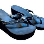 Guess Women's Flip Flops Wedge Sandals Dressy Summer Comfort. Chunky. Size 7 Photo 0