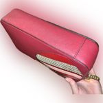 Michael Kors NWOT  Hearts Jet Set Saffiano Leather Red Crossbody Bag Gold Chain Photo 6