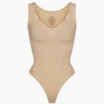SKIMS NEW 
Seamless Sculpt Scoopneck Thong Bodysuit in Clay Size Small Photo 1