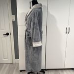 Carole Hochman  bath robe . Size‎ M Photo 2