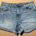 Celebrity Pink Women’s Juniors Size 15/32 Regeneration By  Jean Shorts Bottoms Photo 0