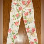 Chico's -‎ White pants with flower detailing Size 0 Photo 0