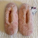 Hello Kitty Sanrio  Women Pink Fuzzy Embossed Non-Slip Slipper Socks Size S/M NWT Photo 0