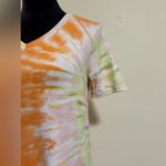 EUC Sweet Lovely by Jen Orange, Pink, and Green Spiral Tie Dye Tee size small Orange Photo 2