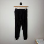 Vuori Women’s Weekend Jogger Pants in Black Size S Photo 8