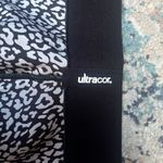 Ultracor Leggings Size Small EUC Black White Animal Print Smooth Sleek Yoga Photo 7