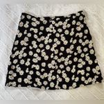 Reformation  Margot Skirt - 6 - Daisy Chain 
Measurement included women’s skirt Photo 3