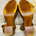 Sophia Milano Brown Italian Leather SZ39 US 8.5 Wooden Block Heel Sandals Photo 7