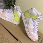 Nike Dunk High Women's Sneakers shoes Size 7.5 Photo 3