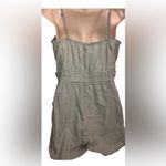 One Clothing Elegant Green cutout Sleeveless romper junior sz Large Photo 4