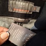 Torrid  Crop Distressed Gray Women's Jeans Sz 16 Photo 7