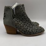 Musse & Cloud Musse &‎ Cloud Athena Leather Gray Laser Cutout Ankle Booties Size 7 Photo 3