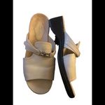 Clarks Cream Leather Classic Summer Slide Sandal W/Chain Detail Size 9M 2” Heel Photo 1